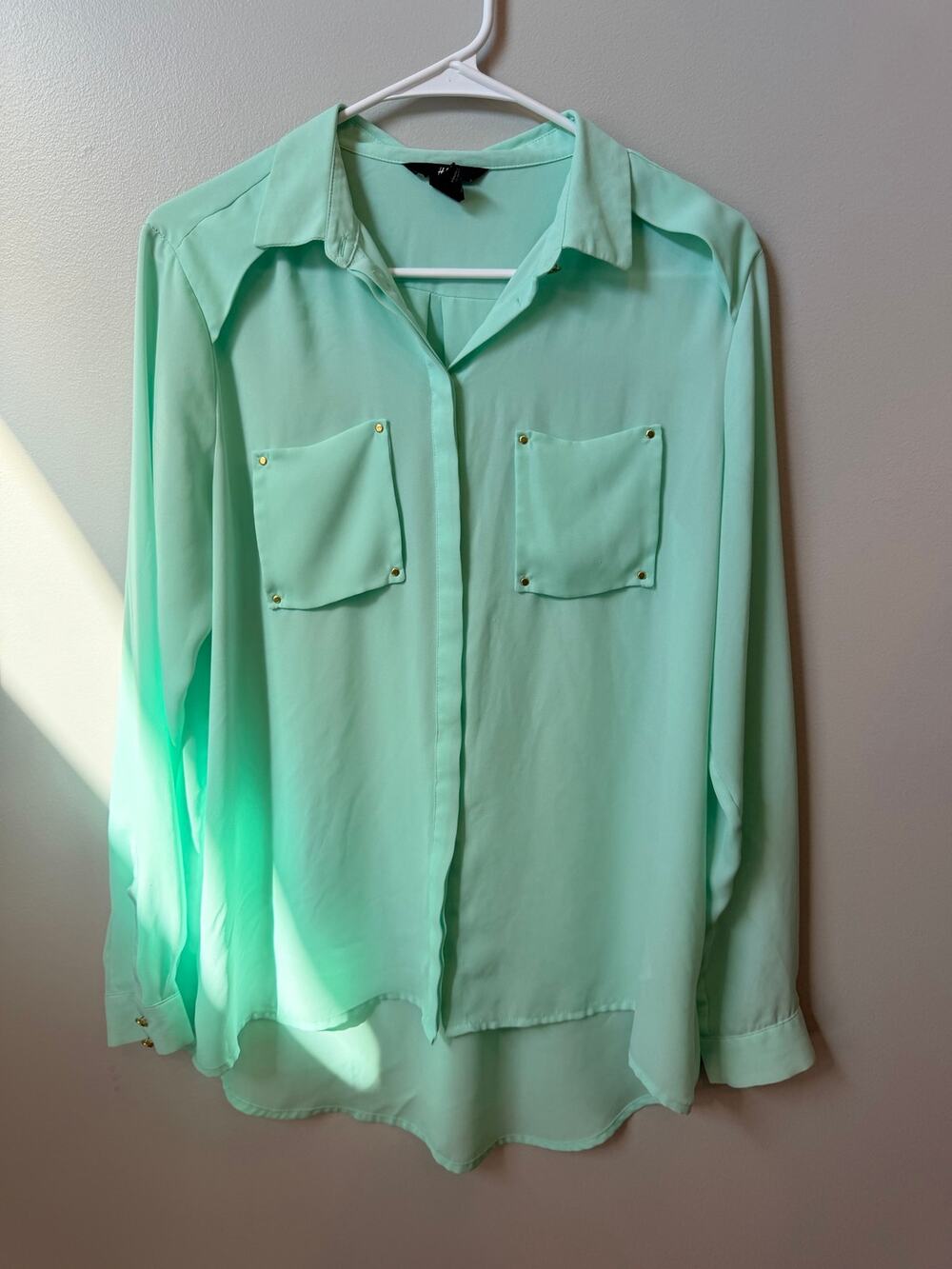 H&M Pastel Aqua Seafoam Green High-Low Chiffon Utility Blouse Top Size 8